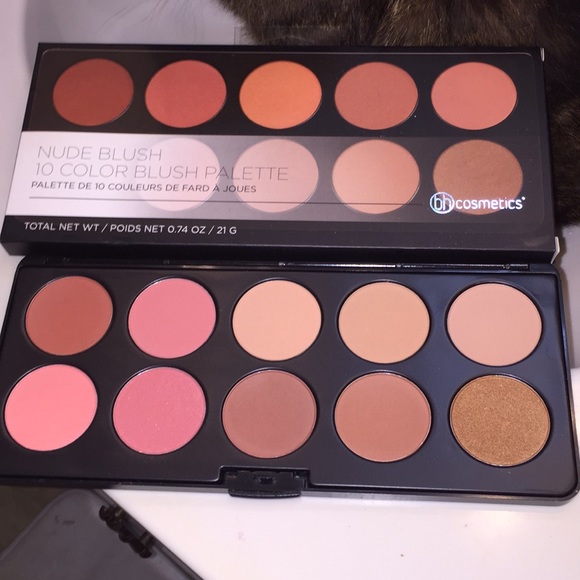 bh blush palette